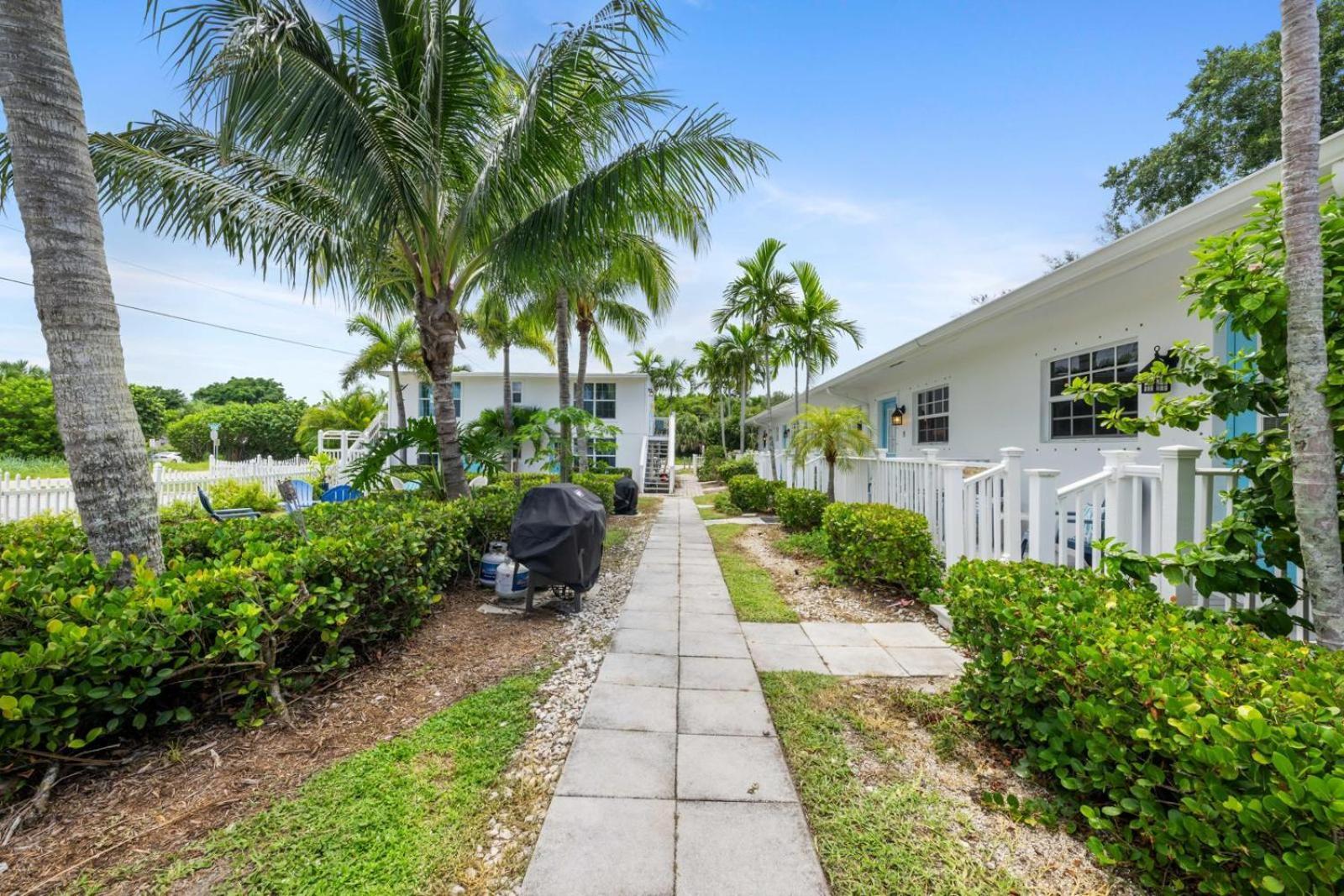 Seahorse Beach Bungalows Fort Pierce Exterior photo